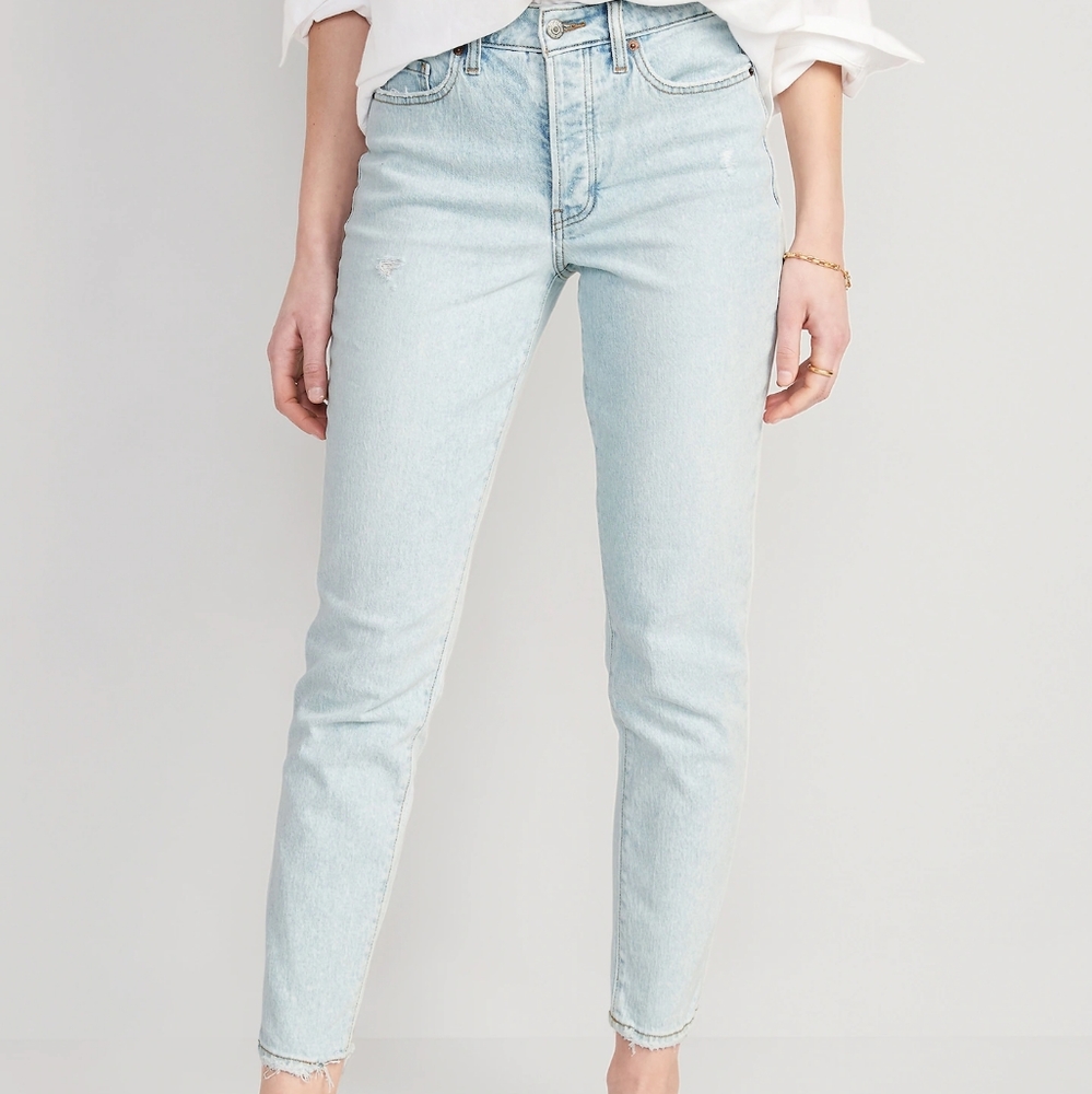 High Rise Curvy Straight Jeans